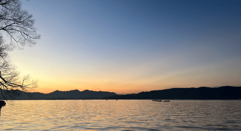 Hangzhou: Half Day Private Tour (West Lake Cruise Included) - The Historic Charm of Huagang Park