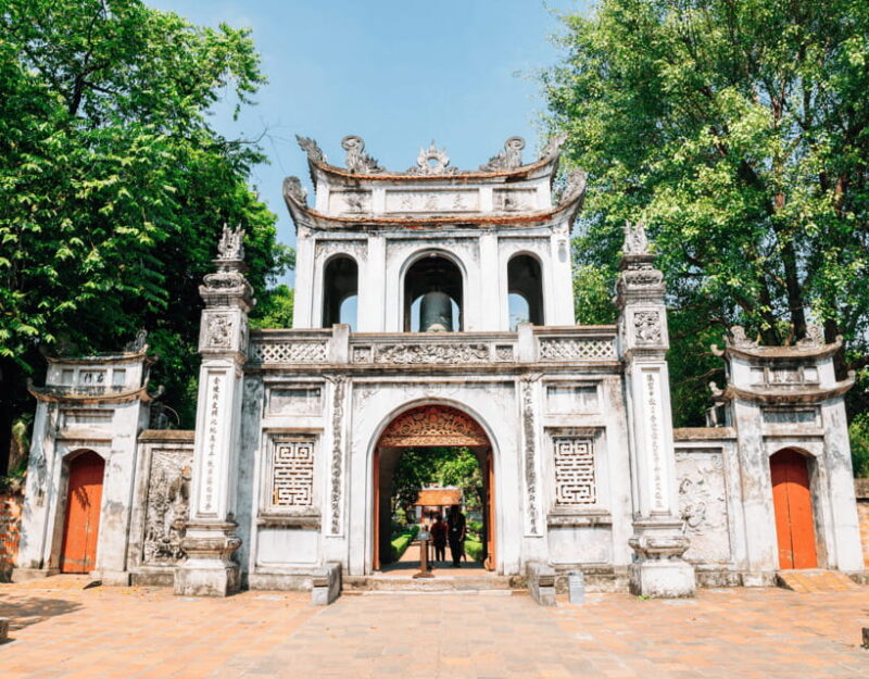 Hanoi City Tour: Discover the Timeless Charm of Vietnam - The Legacy of Ho Chi Minh: A Visit to the Complex