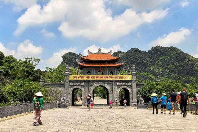 Hanoi/Ninh Binh: Tam Coc, Hoa Lu & Mua Caves Full-Day Trip - Trip Overview and Highlights