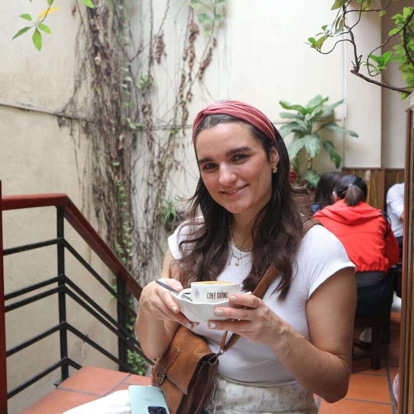 Hanoi Street Food, Coffee Tastings, Alleys Walking Tour - Exploring Yen Thai Alley and Tam Thuong Alley