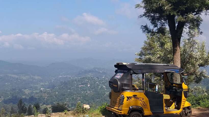 Haputale:Glorious Tuk Tuk Ride to Lipton'sSeat & Tea Factory - Scenic Ride through Tea Plantations