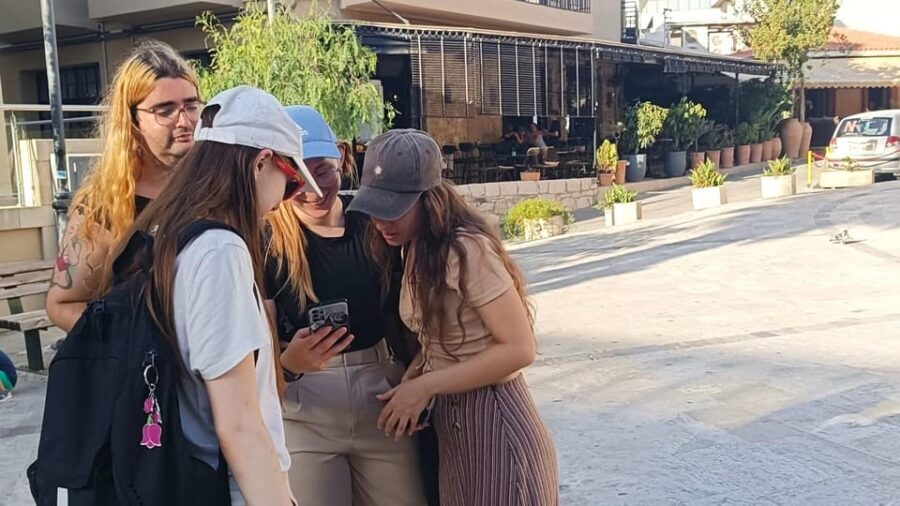 Heraklion: Family Zorba Treasure Hunt with Food Stops - What Makes This Tour Stand Out?