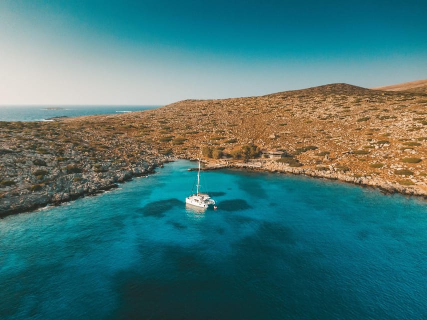 Heraklion: Luxury Catamaran Cruise to Dia Island with Lunch - A Deep Dive Into the Catamaran Experience