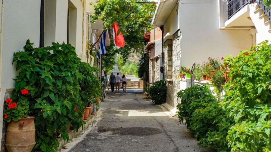 Heraklion: Private Full-Day Guided Tour of East Crete - What to Expect: A Day of Authenticity and Scenic Splendor