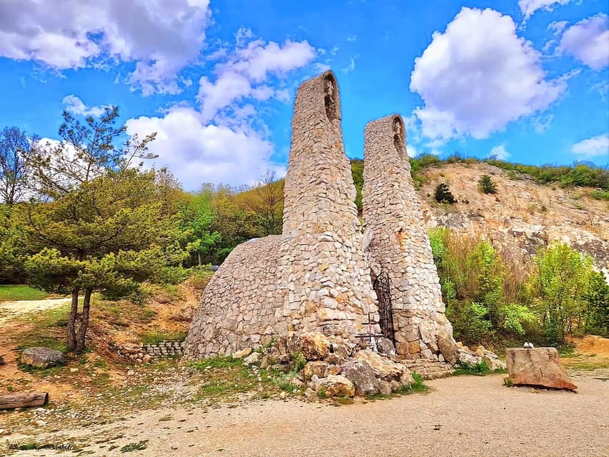 Hike to Spiritual Sites Near Budapest - What You’ll Experience Step-by-Step