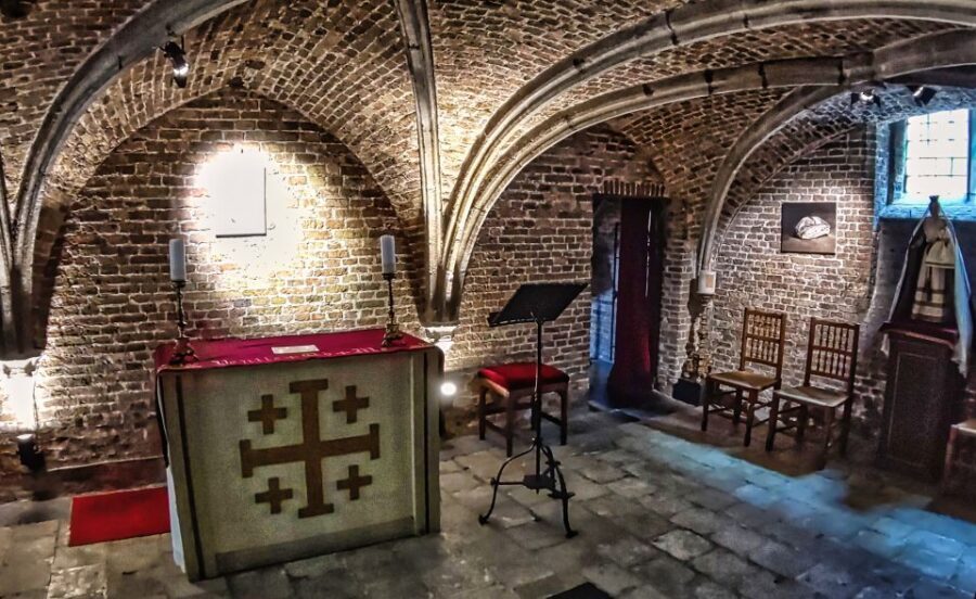 Historical Bruges: Jerusalem Chapel and Univ. of Commerce - The Sum Up