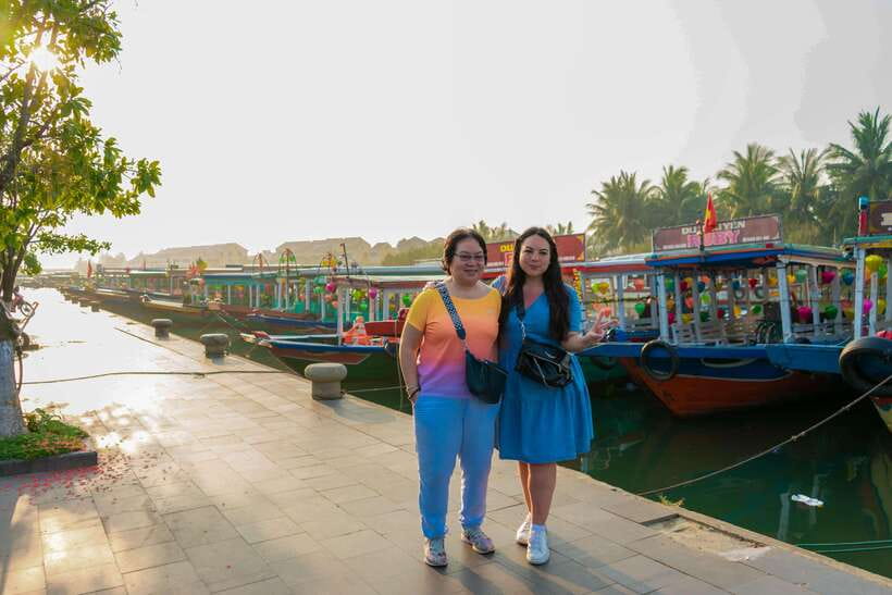 Hoi An: Guided Tour of Town and Fish Market With Breakfast - Booking Information
