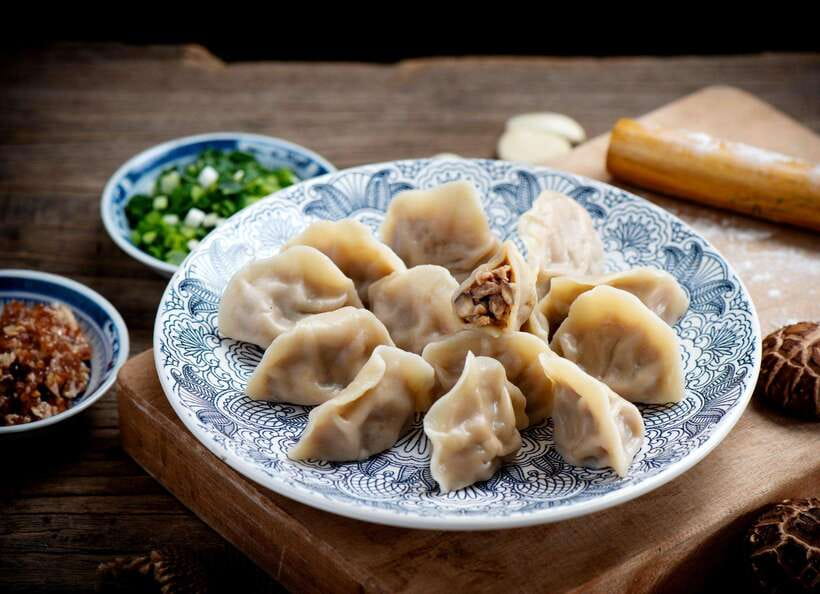 Hong Kong: Egg Tart, Dumpling Cooking Class, Street Food - How This Tour Offers Value