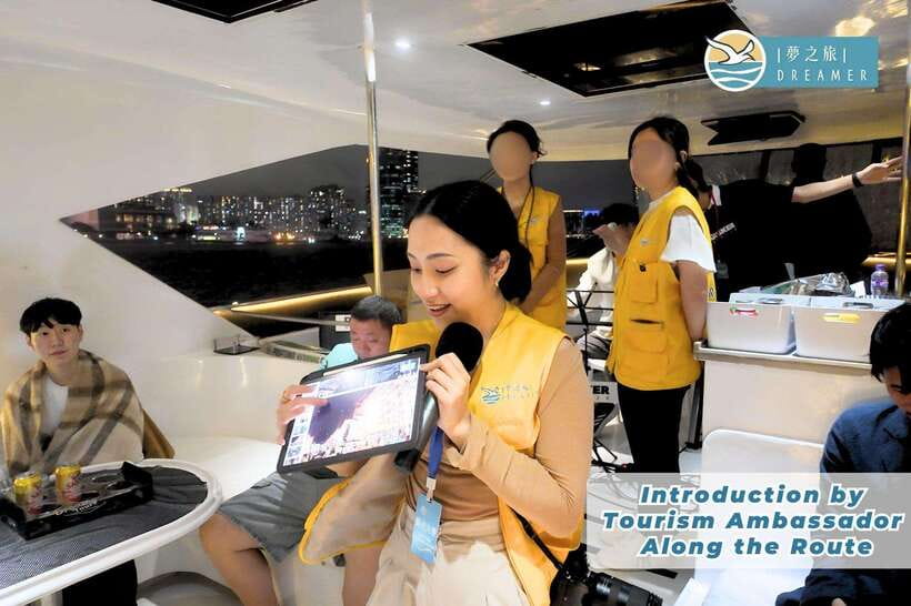 Hong Kong: Victoria Harbour Cruise with Live Tour and Photos - The Balance: Pros and Cons