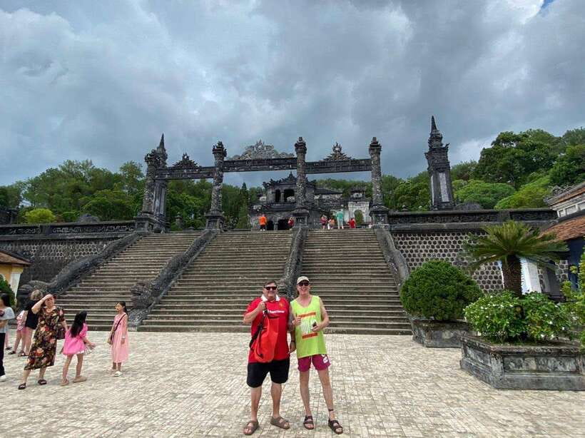 Hue : Dragon Boat Cruise to Thien Mu Pagoda and Tombs - Itinerary Highlights