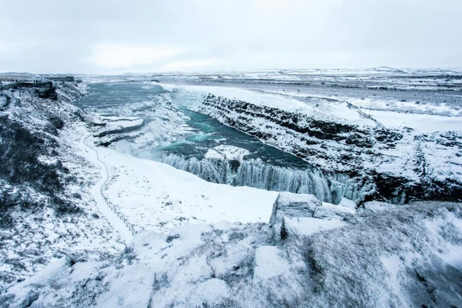 Iceland: Christmas Golden Circle Tour with Santa - Exploring the Highlights