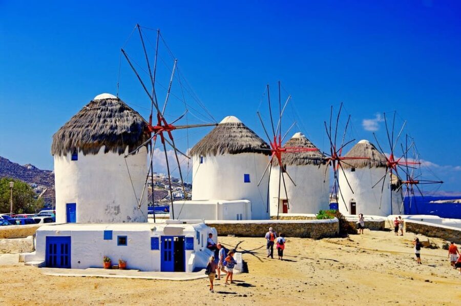 Iconic Mykonos: A Guided Walking Tour of Highlights - A Closer Look: The Itinerary and Experience