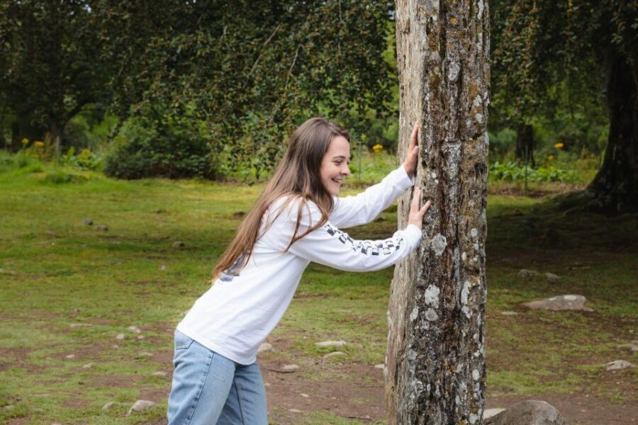 Inverness: Loch Ness Cruise, Castle, and Outlander Tour - Transportation and Group Size