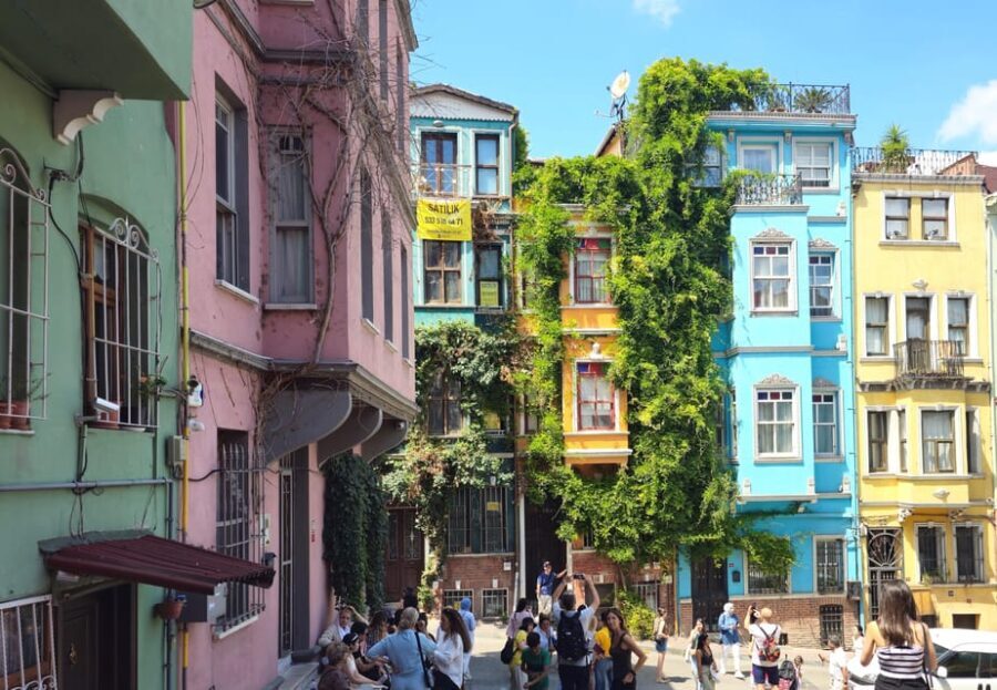 Istanbul: Fener & Balat Guided Tour through Colored Streets - Why the Price is a Good Deal