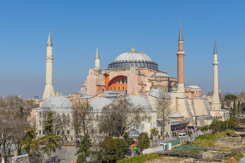 Istanbul: Hagia Sophia and Blue Mosque Tour with Tickets - A Closer Look at Each Site