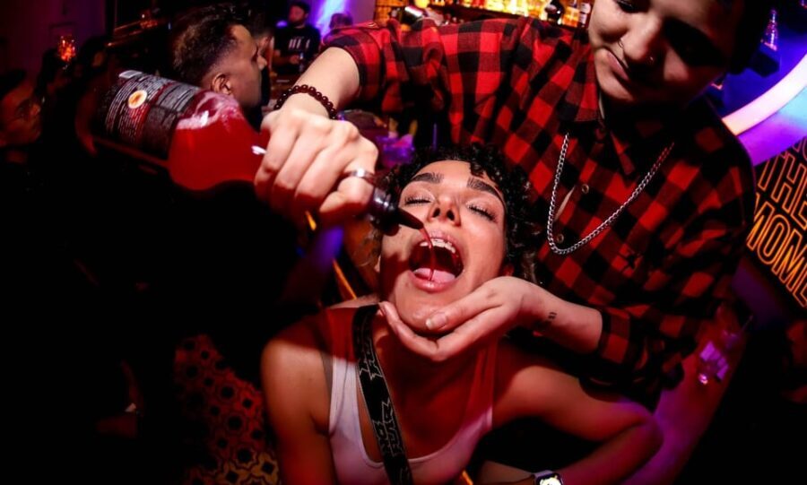 Istanbul: Rooftop Pub Crawl with Party Bus - Who Should Consider This Tour?