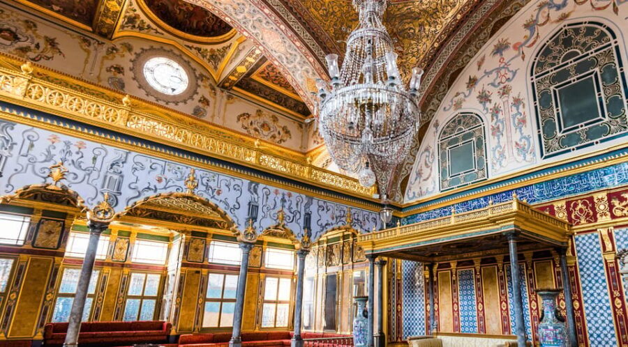 Istanbul: Topkapi Palace and Harem Museum Tour with Ticket - The Itinerary in Detail