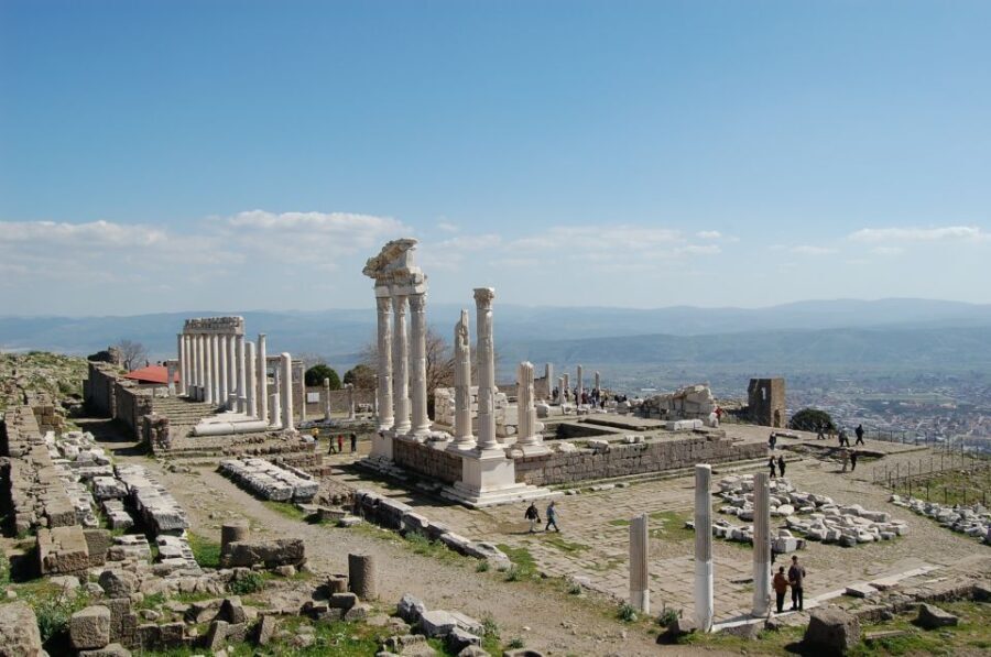 Izmir: Pergamum Tour with Private Guide & Van - What Previous Travelers Say
