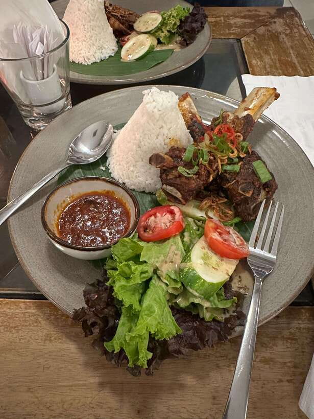 Jakarta: Street Food Tour with a Local Guide - The Sum Up