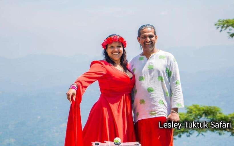 Kandy ; Ambuluwawa Tower Day Tour By Tuk Tuk - Transportation and Group Size