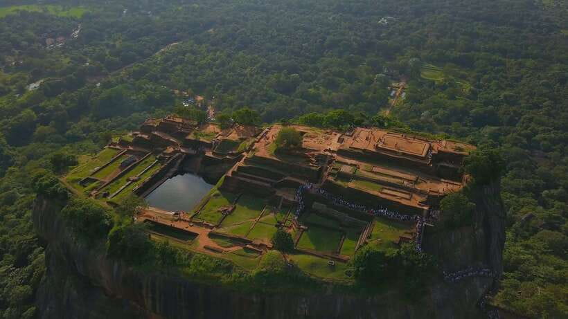 Kandy: Sigiriya Fortress & Cave Temple Full Day Private Tour - What the Reviews Say: Authentic Experiences and Top-Notch Guides