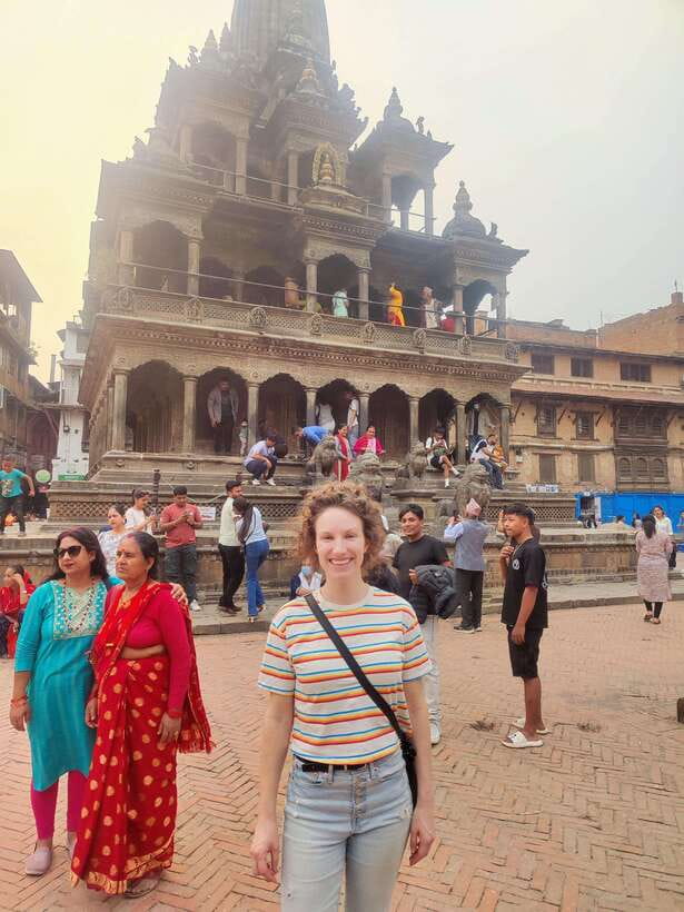 Kathmandu Sightseeing By Bus : Full Day Trip - Transportation and Group Dynamics