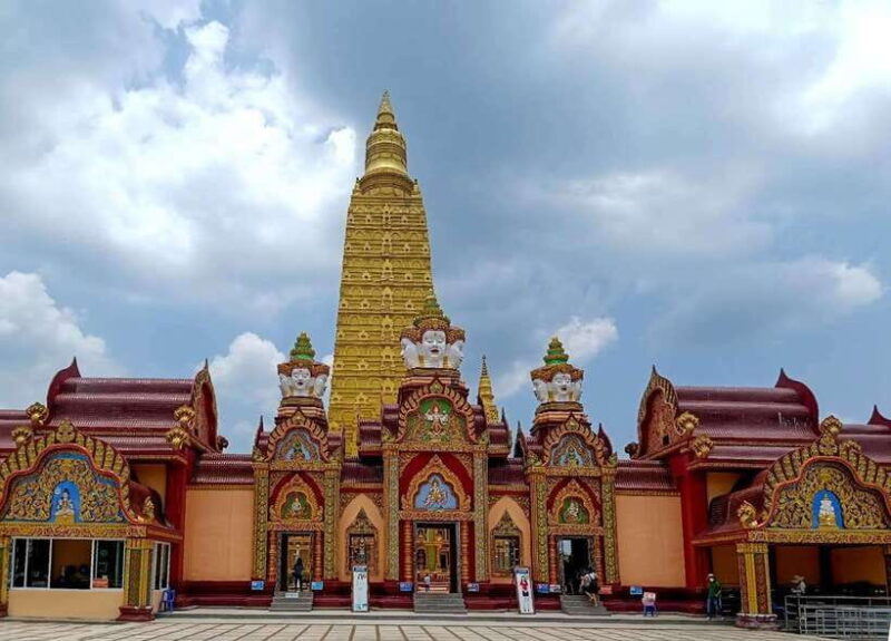 Khao Lak: Private Three Temples Tour - Bang Riang Temple