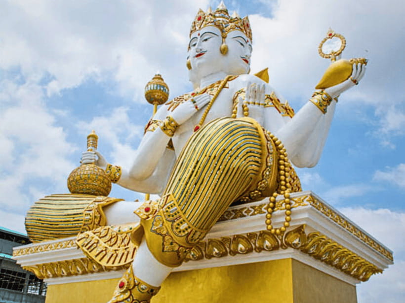 Khlong Khuean Shri Ganesh Park & 100-Year-Old Ban Mai Market - Itinerary and Highlights