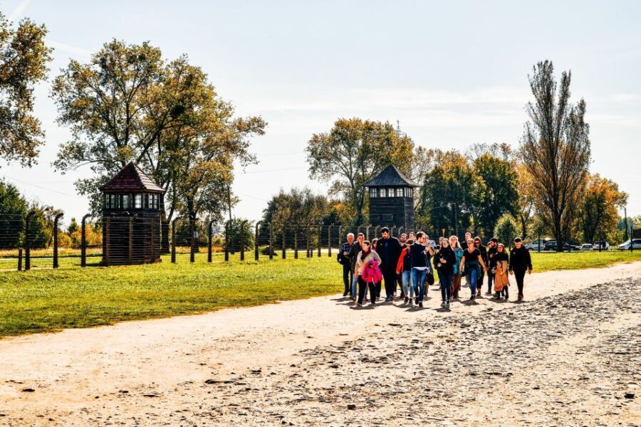 Krakow: Auschwitz-Birkenau Live Guided Tour & Hotel Pickup - The Value of the Experience