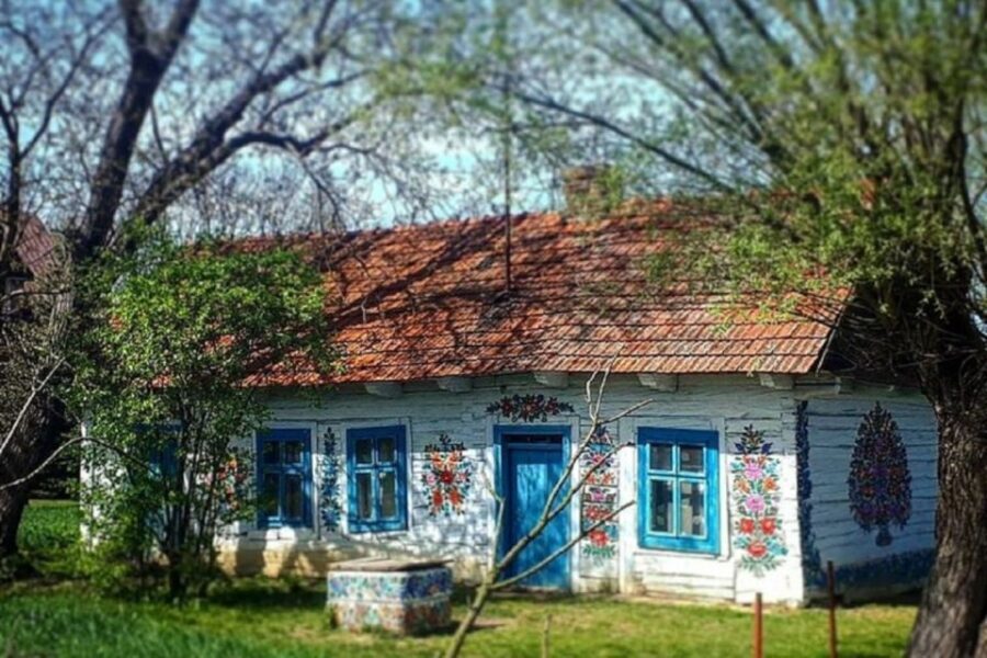 Krakow: Guided Day Tour of Zalipie Village & Museum Entry - What Makes This Tour Special?
