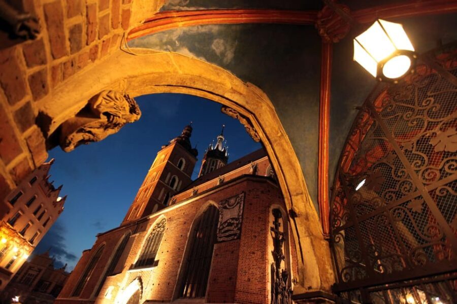 Krakow: John Paul II Guided Tour with Wawel Castle Entry - The Experience: What’s Included and What You’ll Get