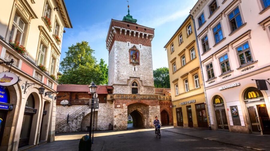 Krakow: Old Town Audioguided walking Tour - How It Compares to Other Tours