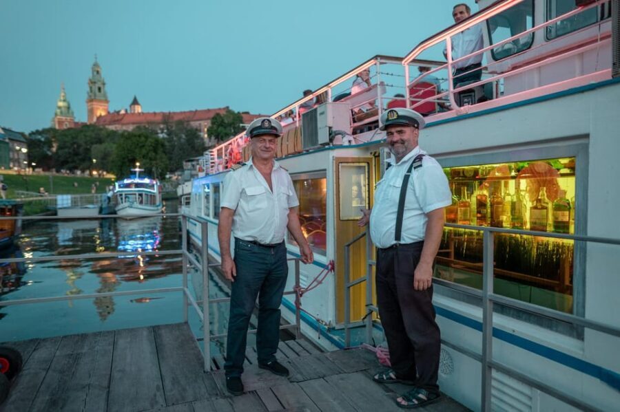 Krakow: Vistula River Sightseeing Cruise - The Practical Side: Pricing, Timing, and Accessibility