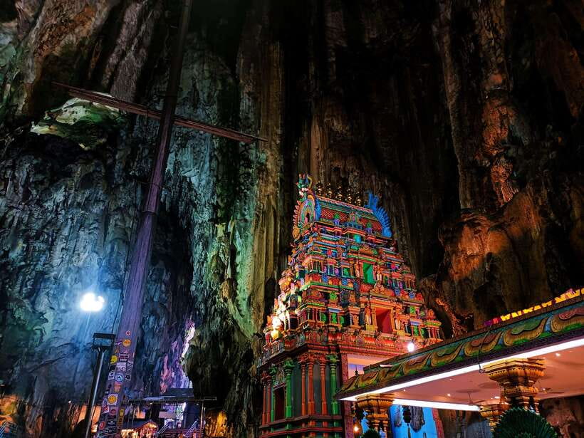 Kuala Lumpur: Batu Caves, Ramayana Caves and Kanching Falls - Detailed Review