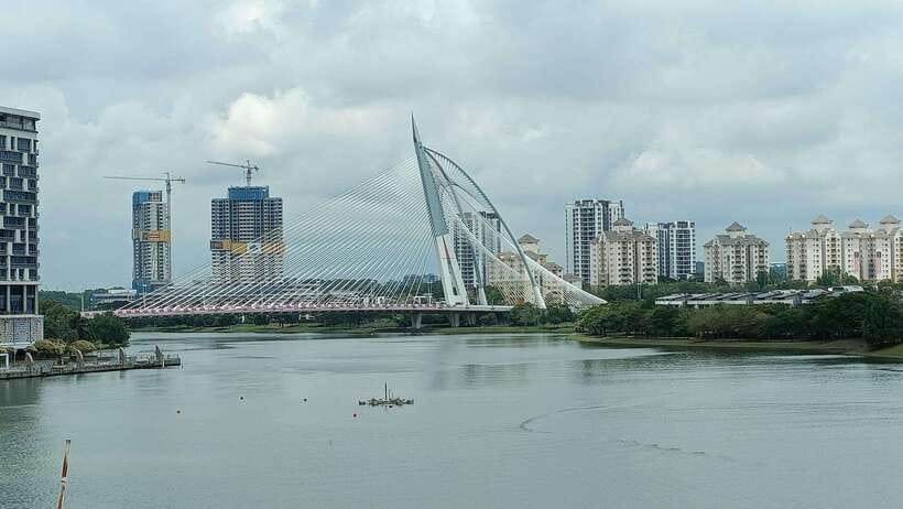 Kuala Lumpur: Putrajaya Tour with Hotel Pickup - Analyzing the Value