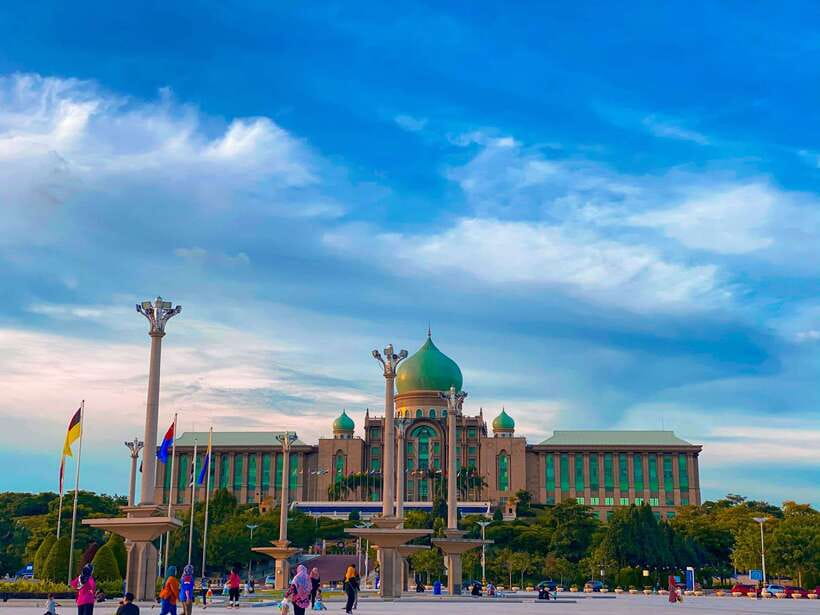 Kuala Lumpur: Putrajaya Tour with Pink Mosque & River Cruise - The Value of This Tour