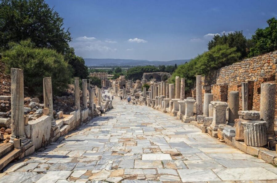 Kusadasi: Ephesus, House of Virgin Mary, and Temple Tour - The Traditional Turkish Lunch