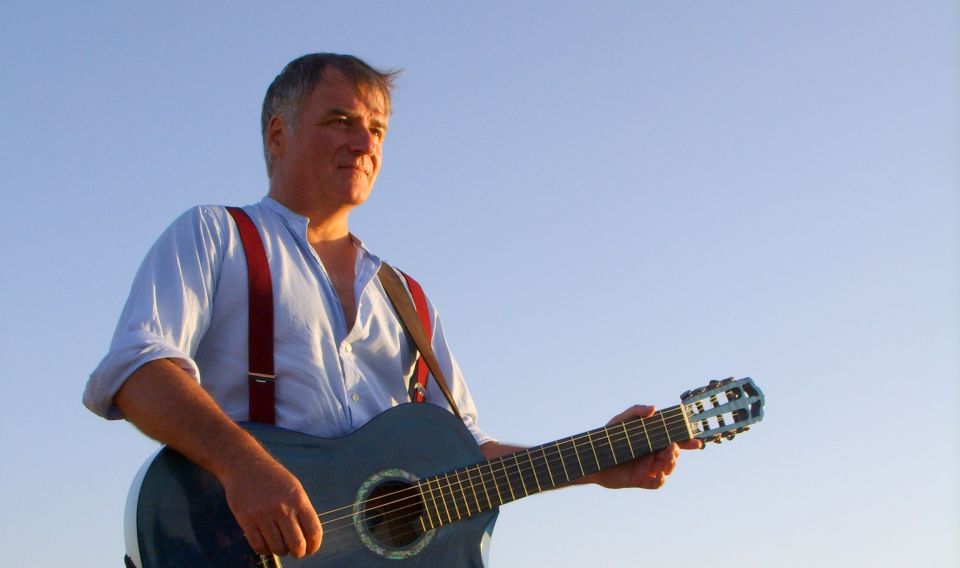 La Spezia: Guided Walking Tour With Italian-Inspired Music - Musical Experience