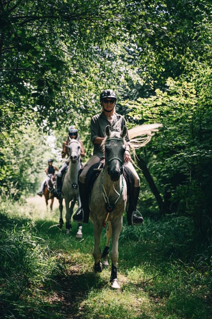Lake Como: Horseback Riding Tour to an Ancient Village - The Practical Side: What’s Included and What’s Not