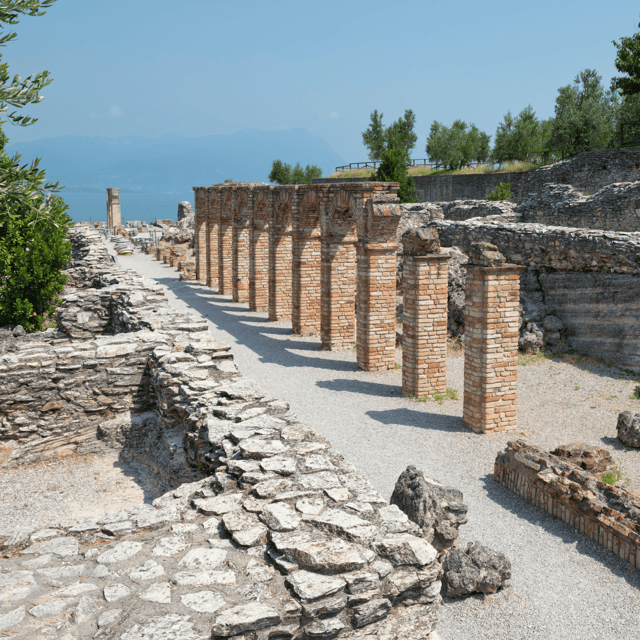 Lake Garda: Between Desenzano Del Garda and Sirmione - Itinerary and Highlights