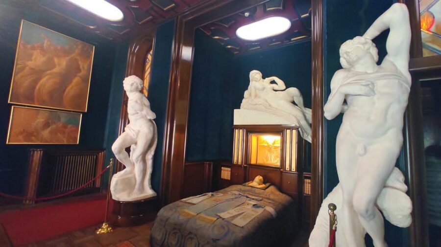 Lake Garda: Vittoriale degli Italiani Private Tour - Key Points