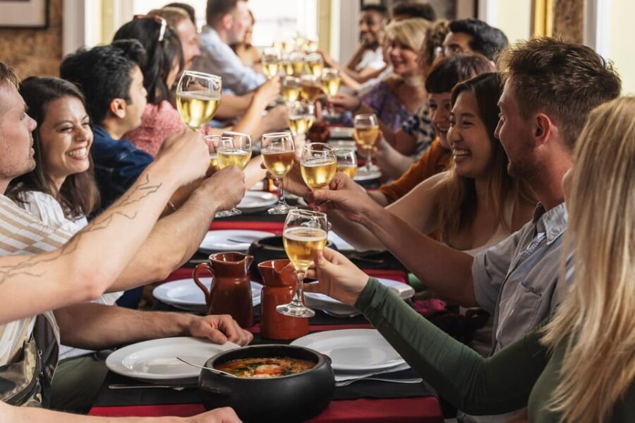 Lisbon: Baixa District Food Tour with Dinner and Drinks - The Tasting Experience: What You’ll Enjoy
