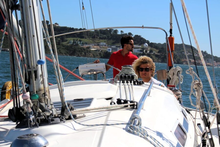 Lisbon: Boat Tour 2:30H w/ Welcome Drink and Snacks - Introduction: What’s Unique About This Lisbon Boat Tour?