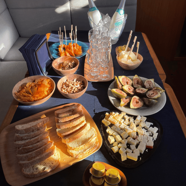 Lisbon: Boat Tour Cruise Vintage or Lux Sailboat w/ Drinks - The Sum Up: Who Will Love This Cruise?