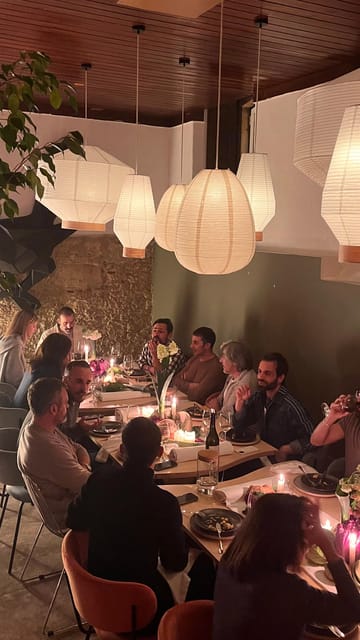 Lisbon: Codfish Dinner with Storyteller and Wine - The Experience’s Strengths
