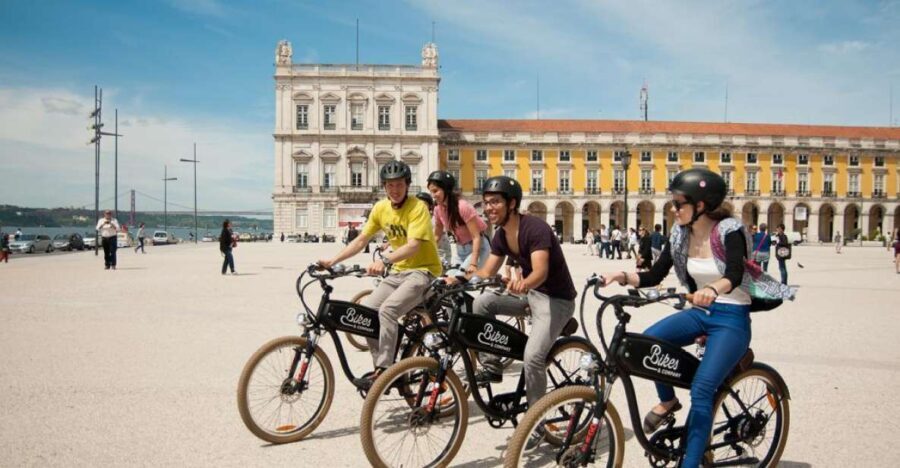 Lisbon: Hills, Alfama, and Mouraria Tour by Electric Bike - Exploring the Itinerary in Detail