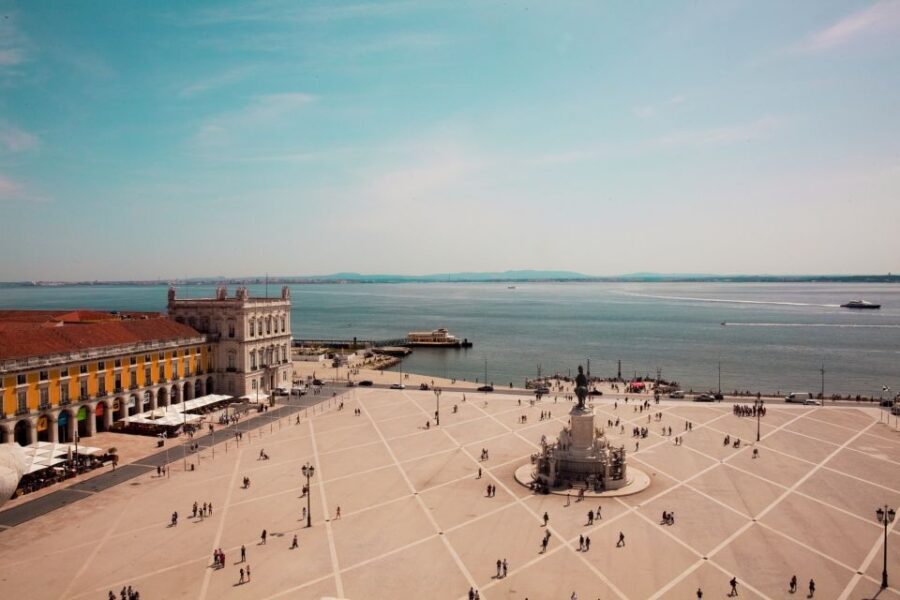 Lisbon Main Highlights Half Day Private Tour - A Deep Dive into the Tour Experience