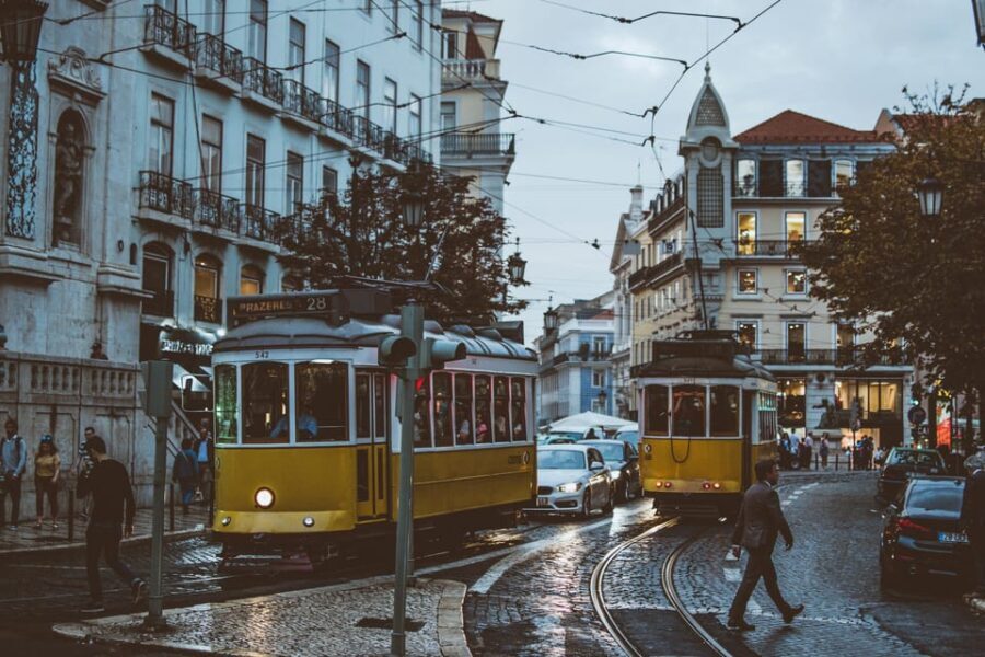 Lisbon Tour with a Local Guide. Private Car + walking tour - What Makes This Tour Stand Out?