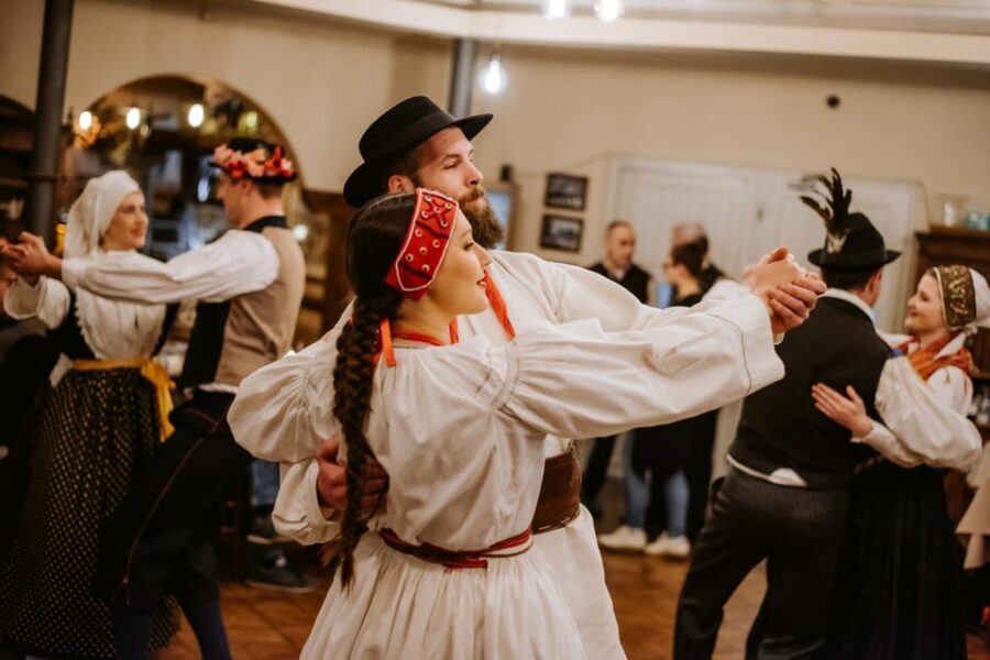 Ljubljana: Traditional Slovenian Dinner and Show - Why This Tour Offers Good Value