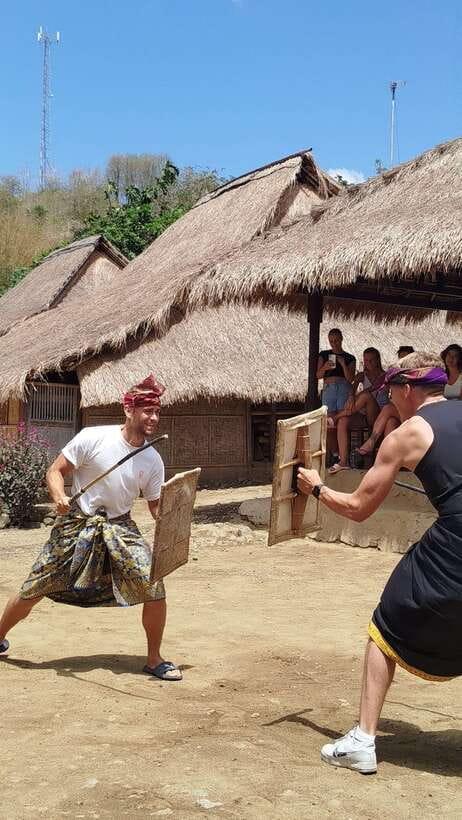 Lombok: Traditional Pottery, Sukarara Weaving & Tanjung Aan - Stepping Into Traditional Sasak Life at Ende Village